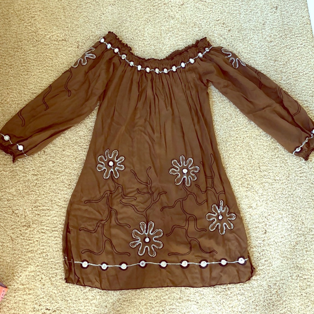 Dress or top with leggings